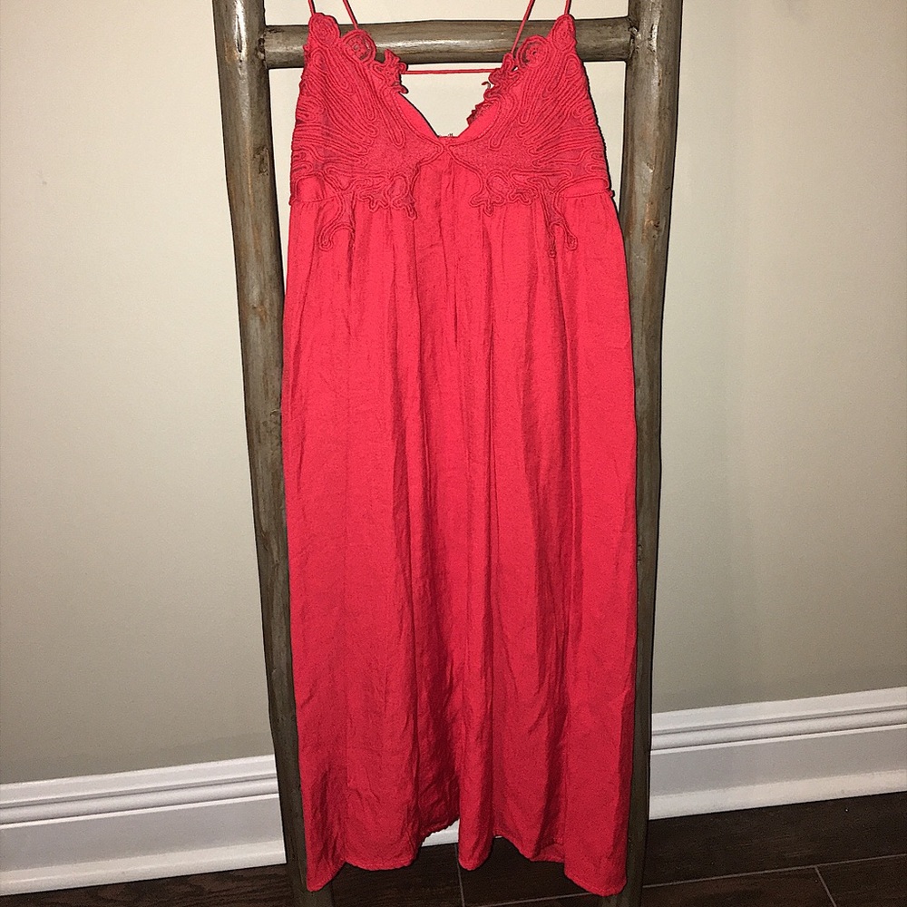 Red Sundress - Picture 2 of 3
